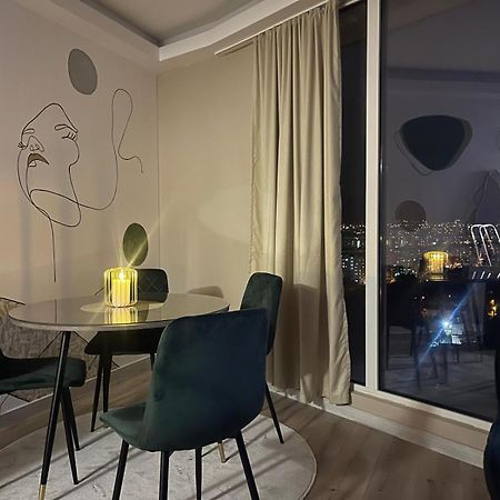 Sky Lux Point Apartment Skopje Bagian luar foto