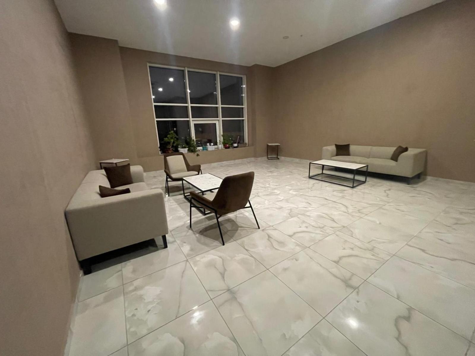 Sky Lux Point Apartment Skopje Bagian luar foto